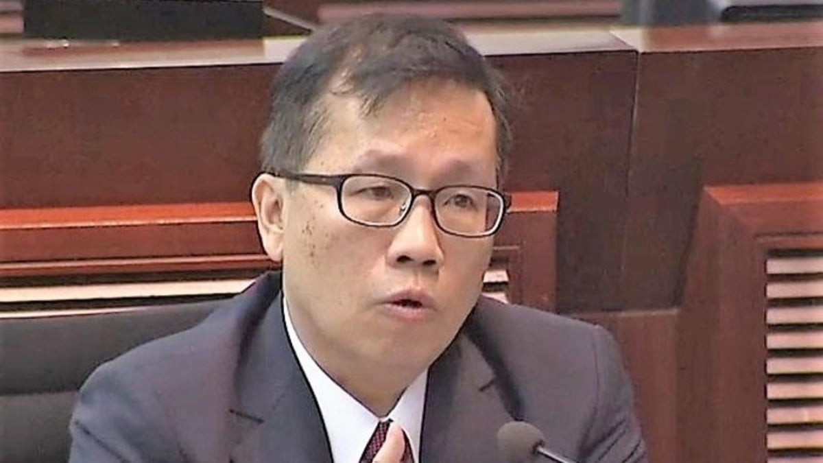 政府前經濟顧問︰經濟雖增長惟就業情況令人關注｜本地｜商業電台881903