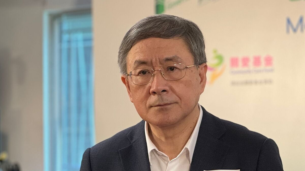 圖：卓永興：居民可向社工提出需要再上樓　將視乎具體情況處理  卓永興指將視乎情況處理宏福苑住戶再度上樓的訴求　黃子希攝