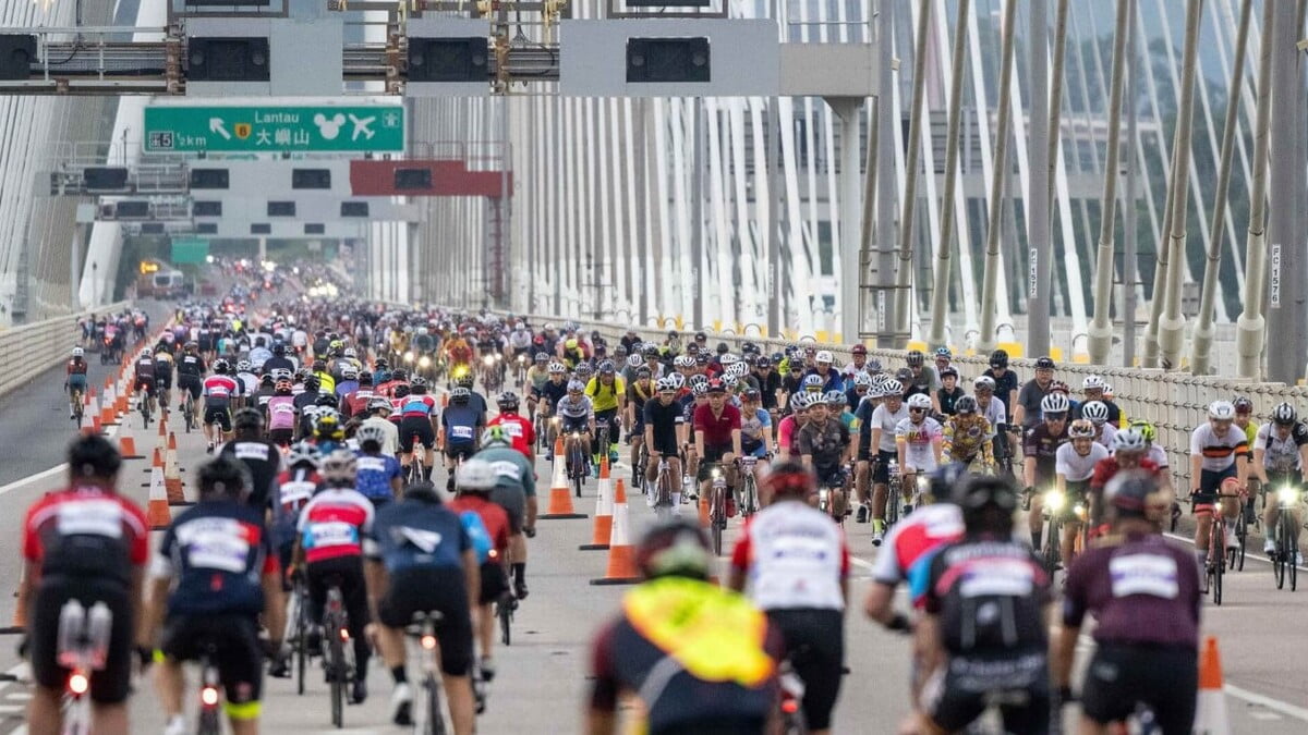 圖：新地將單車節150萬元善款撥捐公益金大埔火災援助基金