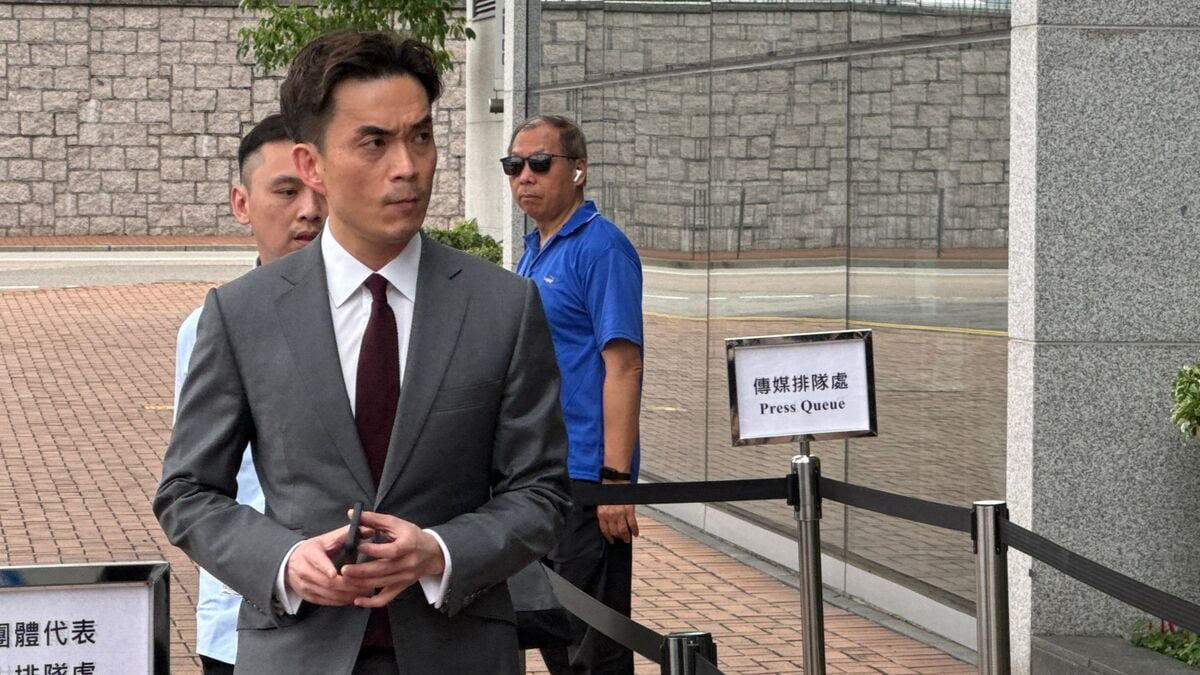 圖：宏福苑火災聽證會｜市建局：只扮演促進者　未盡忠職守之說欠公允  市建局代表大律師呂世杰早上到場　黃子希攝