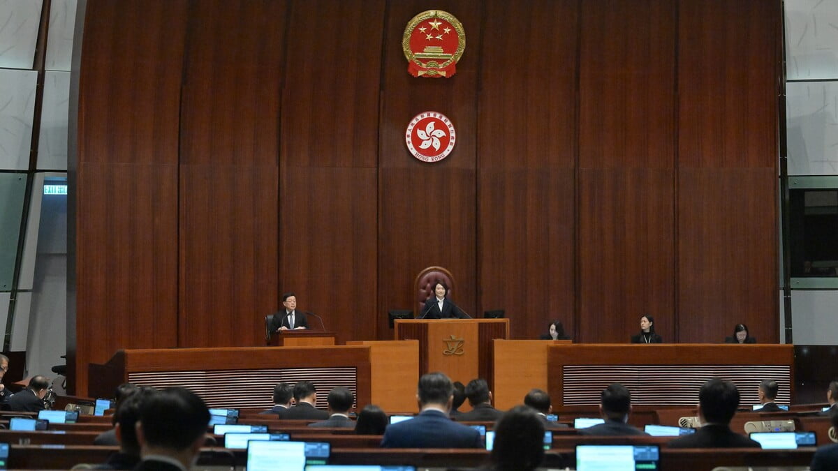 圖：立法會通過宏福苑大火支援及重建議案