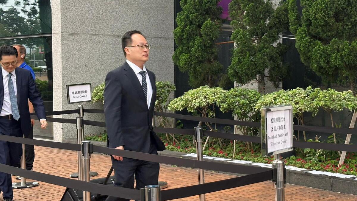 圖：宏福苑火災聽證會｜政府方：審查組檢測前須商討　通風報信指控不實  政府代表大律師孫靖乾到場